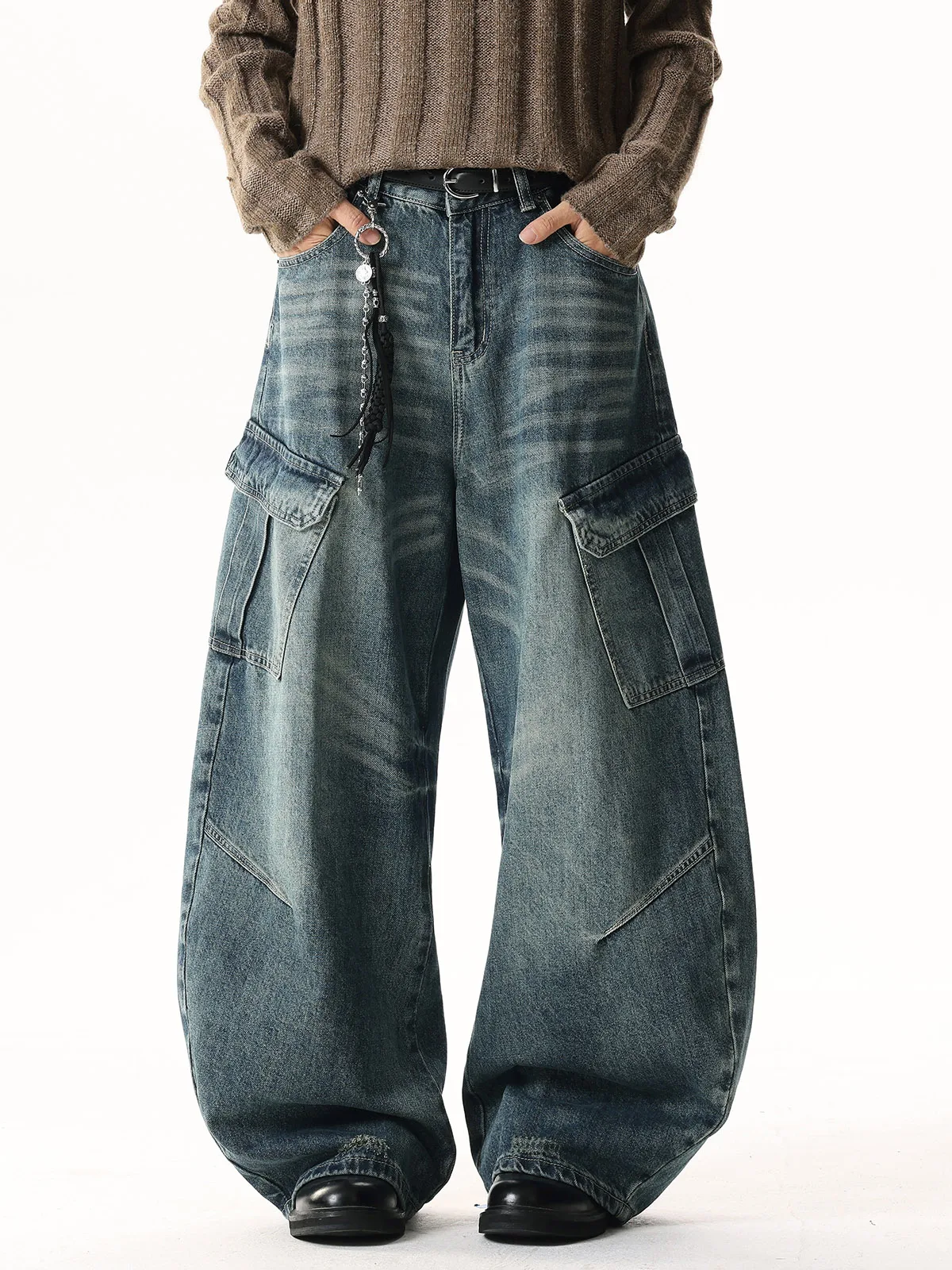 High Street Washed Wide Leg Straight Cut Jeans Men Women Retro Blue Loose Micro Flared Trousers with Big Pockets Knife Shape
High Street Washed Wide Leg Straight Cut Jeans Men Women Retro Blue Loose Micro Flared Trousers with Big Pockets Knife Shape