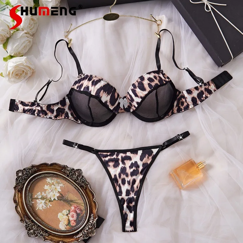 Women's Leopard Print Lingerie High Street See Through Bra and Thong Two Piece Set Female Japanese Style Underwear Bra Suits
Women's Leopard Print Lingerie High Street See Through Bra and Thong Two Piece Set Female Japanese Style Underwear Bra Suits