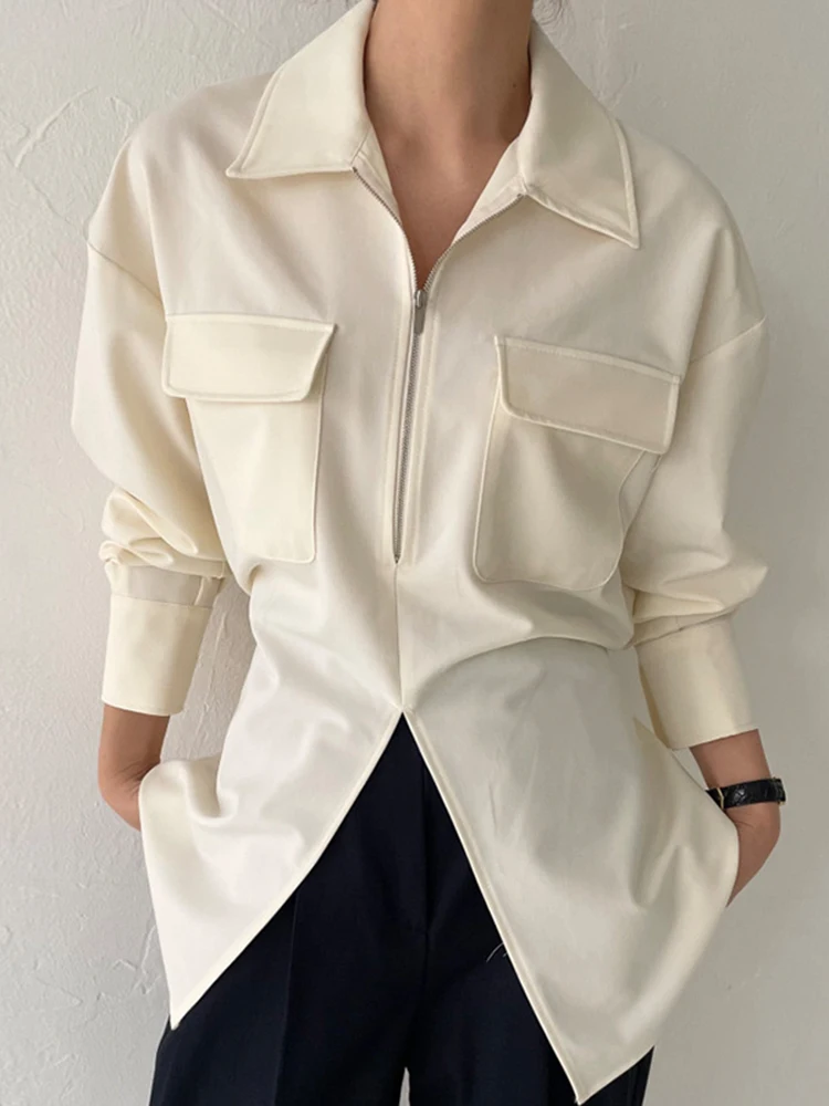 Beige Zipper Pocket Back Bandage Shirt Blouse Women Autumn Lapel Long Sleeve Loose Fit Shirts Tops Fashion Streetwear 2025
Beige Zipper Pocket Back Bandage Shirt Blouse Women Autumn Lapel Long Sleeve Loose Fit Shirts Tops Fashion Streetwear 2025