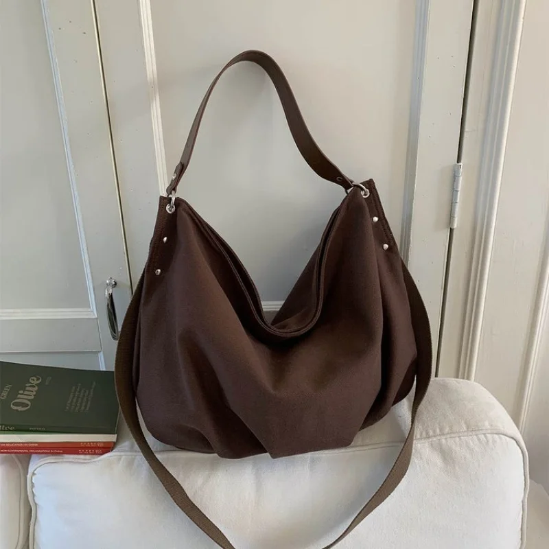 Famous Designer Crossbody Bag, Leather Shoulder Messenger Handbag, Women's Purse for Ladies Luxury Elegant
Famous Designer Crossbody Bag, Leather Shoulder Messenger Handbag, Women's Purse for Ladies Luxury Elegant