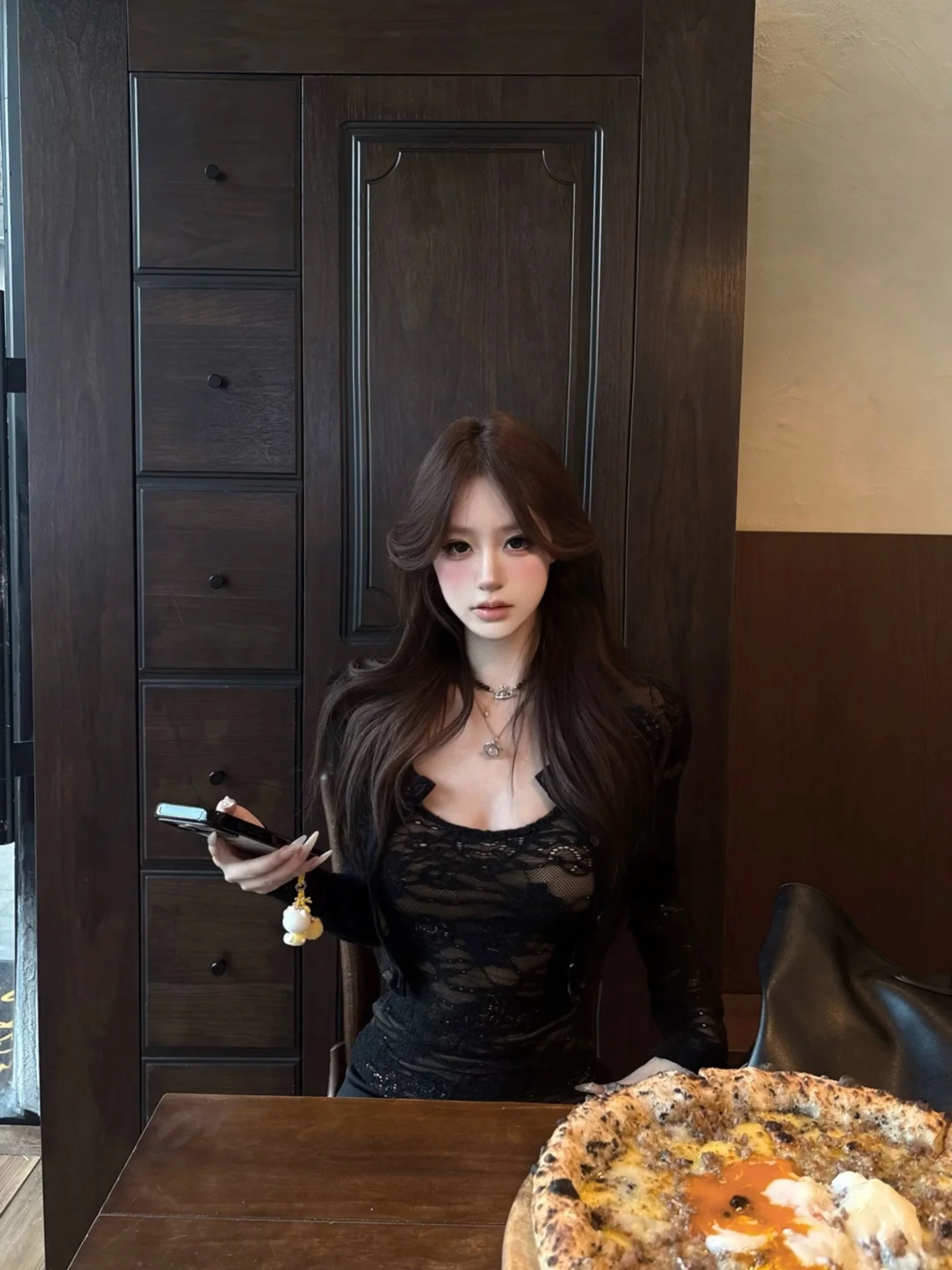 Sexy Lace Crop Top And High Waist Short Skirt Set for Women Spring Commute Style Long Sleeve round Neck Fashion Ensemble
Sexy Lace Crop Top And High Waist Short Skirt Set for Women Spring Commute Style Long Sleeve round Neck Fashion Ensemble