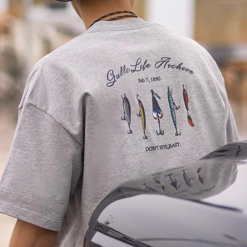 The New American Summer Pure Cotton Off-the-shoulder Short-sleeved T-shirt Features A Loose Japanese Fishing Print
The New American Summer Pure Cotton Off-the-shoulder Short-sleeved T-shirt Features A Loose Japanese Fishing Print