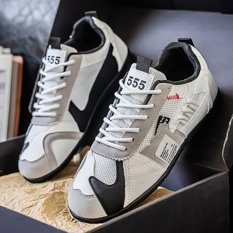 Лидер продаж, новая сверхлегкая удобная повседневная обувь для пар, унисекс, мужские и женские прогулочные кроссовки с носками, мягкие летние большие размеры 39-46
Лидер продаж, новая сверхлегкая удобная повседневная обувь для пар, унисекс, мужские и женские прогулочные кроссовки с носками, мягкие летние большие размеры 39-46