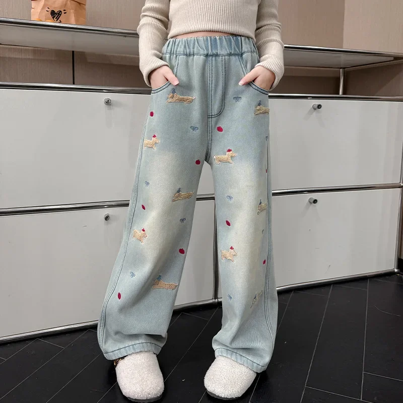 Girls' Spring and Autumn Jeans 2025 New Children's Fashionable Loose Fashion Towel Embroidered Wide-leg Pants
Girls' Spring and Autumn Jeans 2025 New Children's Fashionable Loose Fashion Towel Embroidered Wide-leg Pants