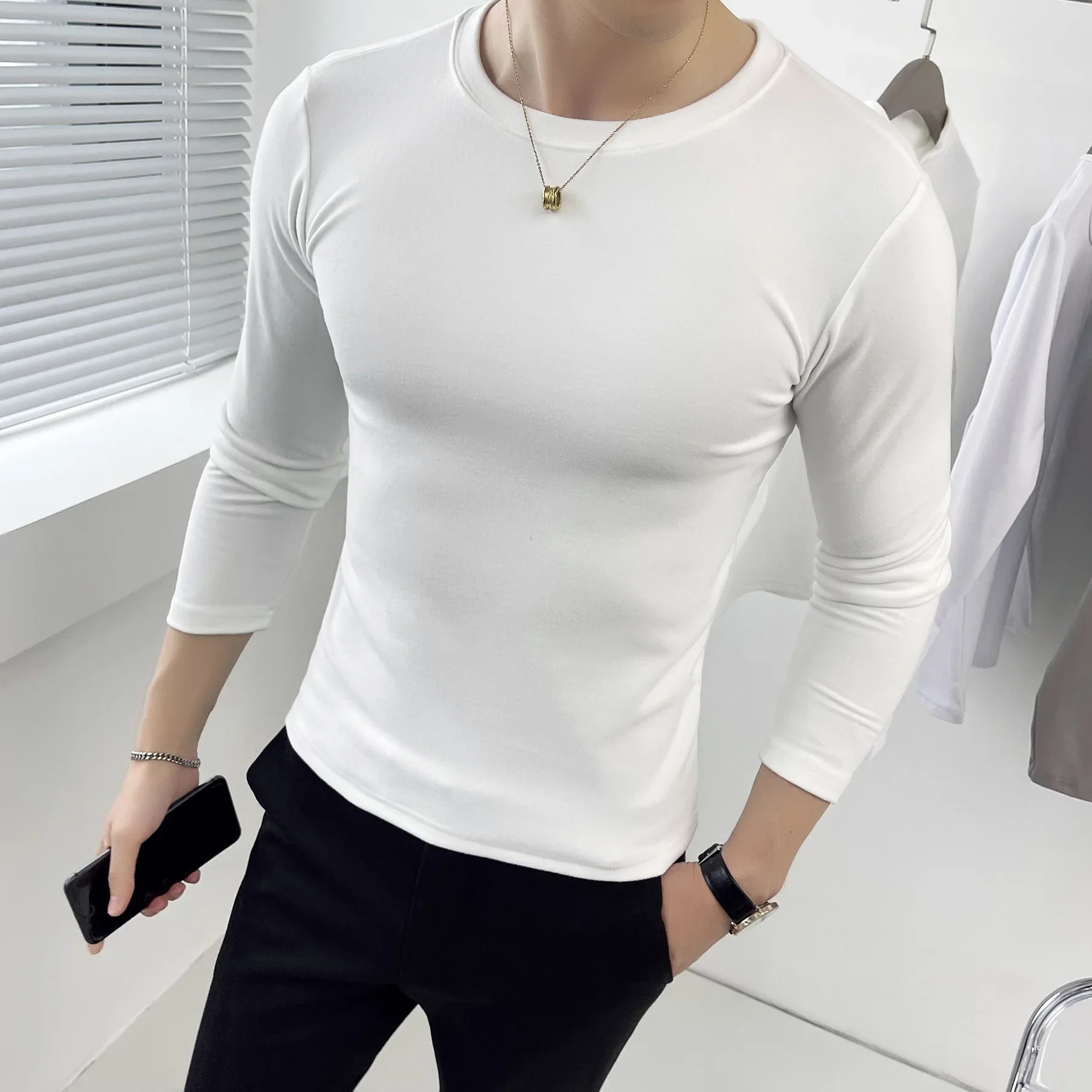 2024 Autumn/Winter New Men's Solid Color Slim Fit Bottom Shirt Fashion Style Men's Korean Edition Garden Neck T-shirt
2024 Autumn/Winter New Men's Solid Color Slim Fit Bottom Shirt Fashion Style Men's Korean Edition Garden Neck T-shirt