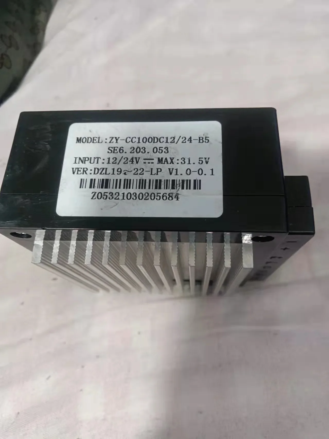 Applicable toDC 12/24V car refrigerator variable frequency compressor driver ZY-CC100DC12/24-B5 SE6.203
Applicable toDC 12/24V car refrigerator variable frequency compressor driver ZY-CC100DC12/24-B5 SE6.203