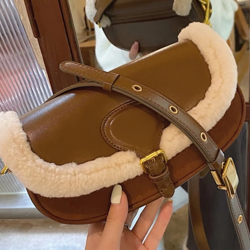 Зимняя женская седельная сумка из искусственной кожи с карамелью, модная и универсальная сумка через плечо
Зимняя женская седельная сумка из искусственной кожи с карамелью, модная и универсальная сумка через плечо