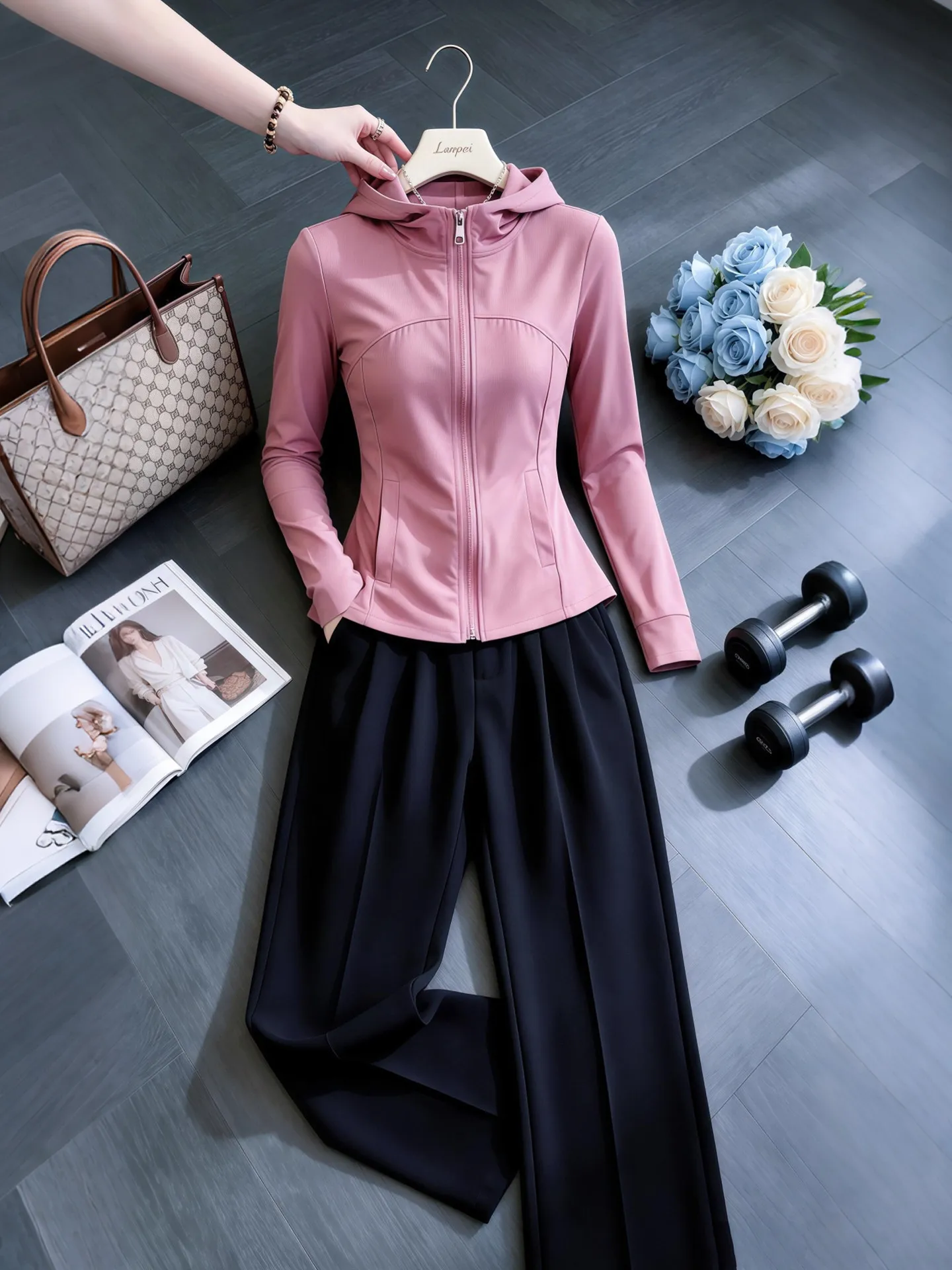 Fashionable Casual Slim Fit Summer New Women's Coat Daily Versatile Commuting Sun Protection Upper Body Breathable Comfortable
Fashionable Casual Slim Fit Summer New Women's Coat Daily Versatile Commuting Sun Protection Upper Body Breathable Comfortable