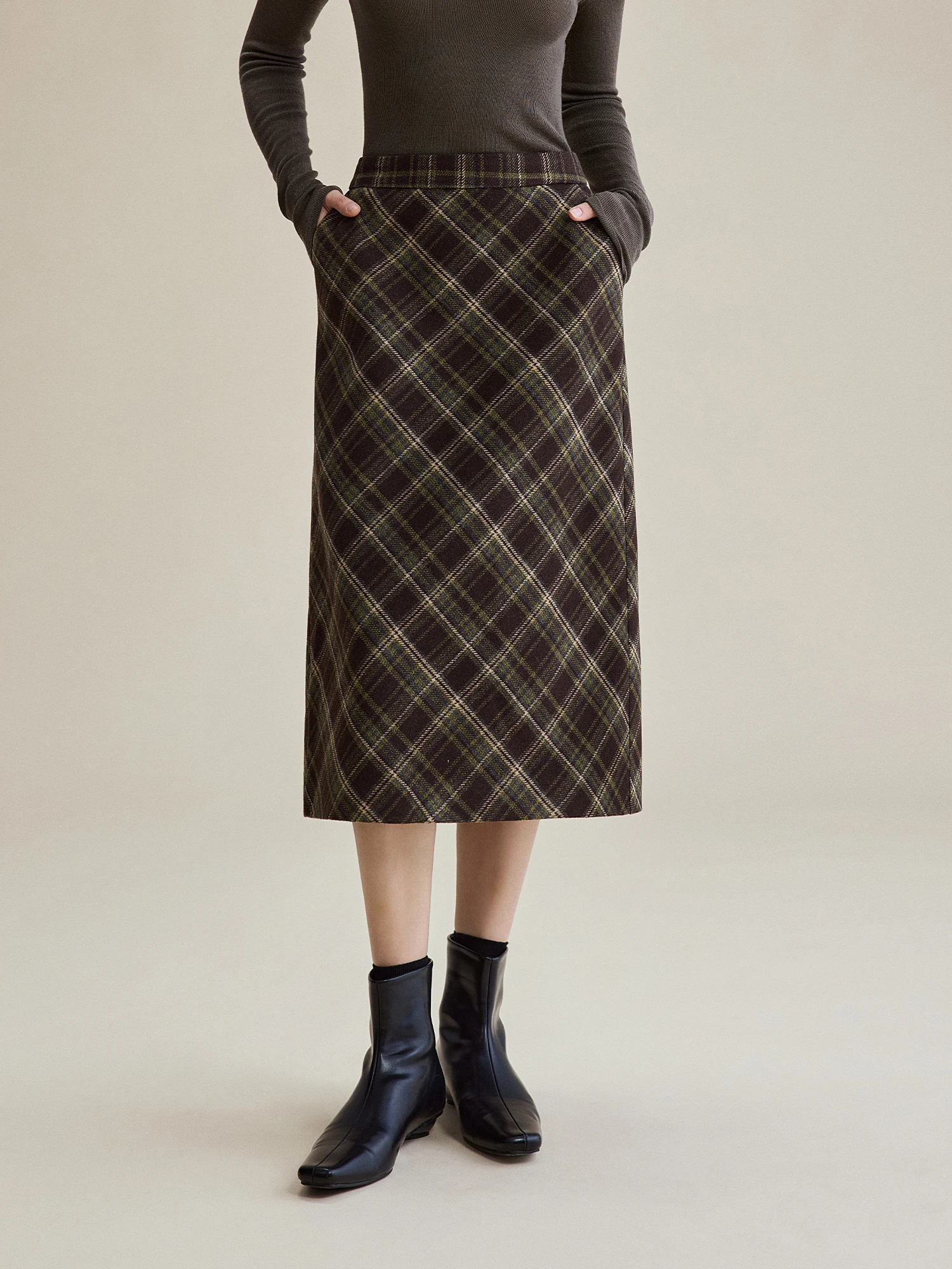 Ele Woolen Midi Skirt with Color Woven Che Design for Women Winter Season H Version Asymmetrical Ba Split Straight Cut
Ele Woolen Midi Skirt with Color Woven Che Design for Women Winter Season H Version Asymmetrical Ba Split Straight Cut