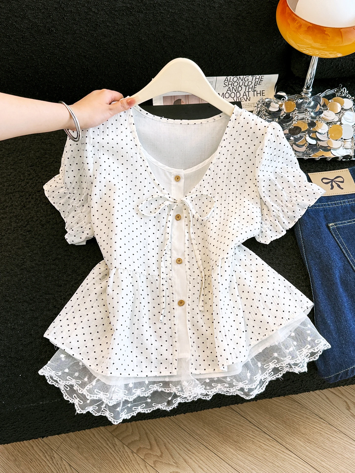 Sweet Lace Trim Polka Dot Bubble Sleeve Shirt Women's Summer New Style Slimming Top Fashionable Casual Loose Fit Polyester Co...
Sweet Lace Trim Polka Dot Bubble Sleeve Shirt Women's Summer New Style Slimming Top Fashionable Casual Loose Fit Polyester Co...