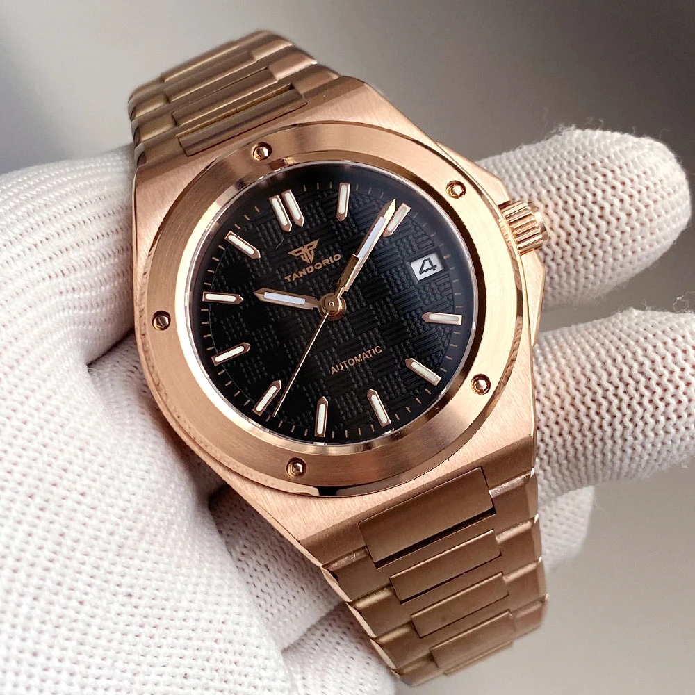 Rose Gold Tandorio 200M Diving 40mm Black Dial Lume NH35 Automatic Men Watch Sapphire Glass Stainless Steel Bracelet 2026
Rose Gold Tandorio 200M Diving 40mm Black Dial Lume NH35 Automatic Men Watch Sapphire Glass Stainless Steel Bracelet 2026