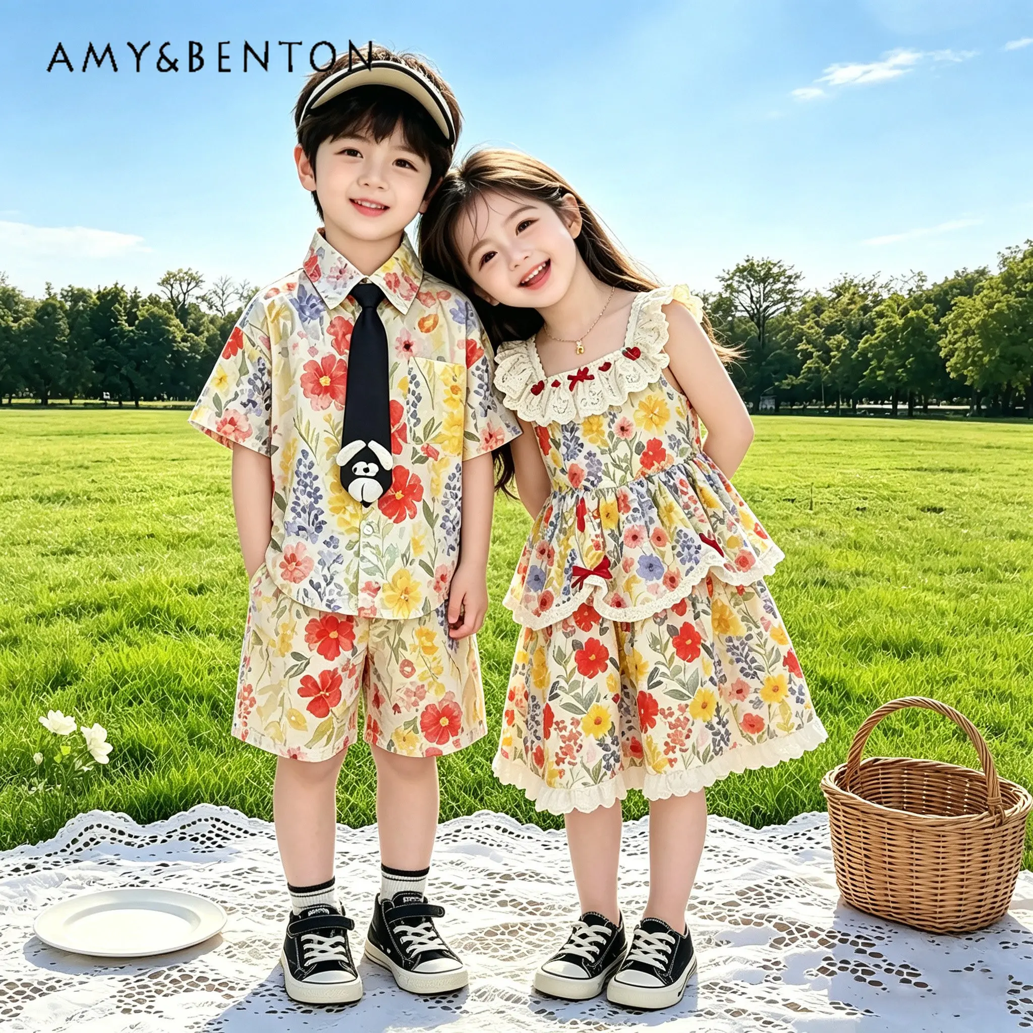 Boys and Girls Summer New Sibling Matching Suit Brother and Sister Fashion Outfits Childrens Beach Vacation Floral Print Sets
Boys and Girls Summer New Sibling Matching Suit Brother and Sister Fashion Outfits Childrens Beach Vacation Floral Print Sets