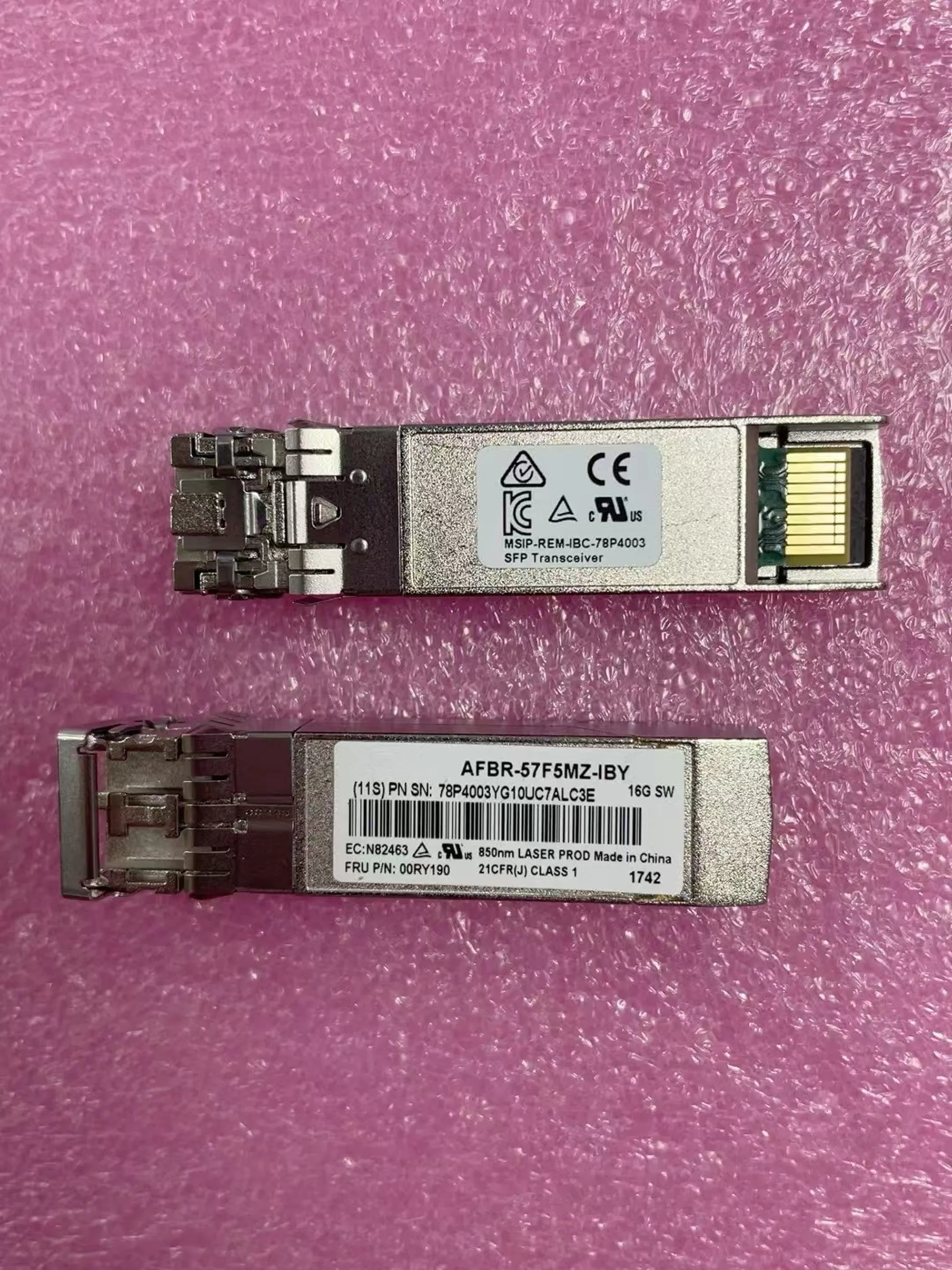 1PCS SFP+ 16G transceiver AFBR-57F5MZ-IBY 78P4003 N82463 16G FC Fibre Channel SFP+ XCVR-E SW 850nm 16g fiber switch
1PCS SFP+ 16G transceiver AFBR-57F5MZ-IBY 78P4003 N82463 16G FC Fibre Channel SFP+ XCVR-E SW 850nm 16g fiber switch