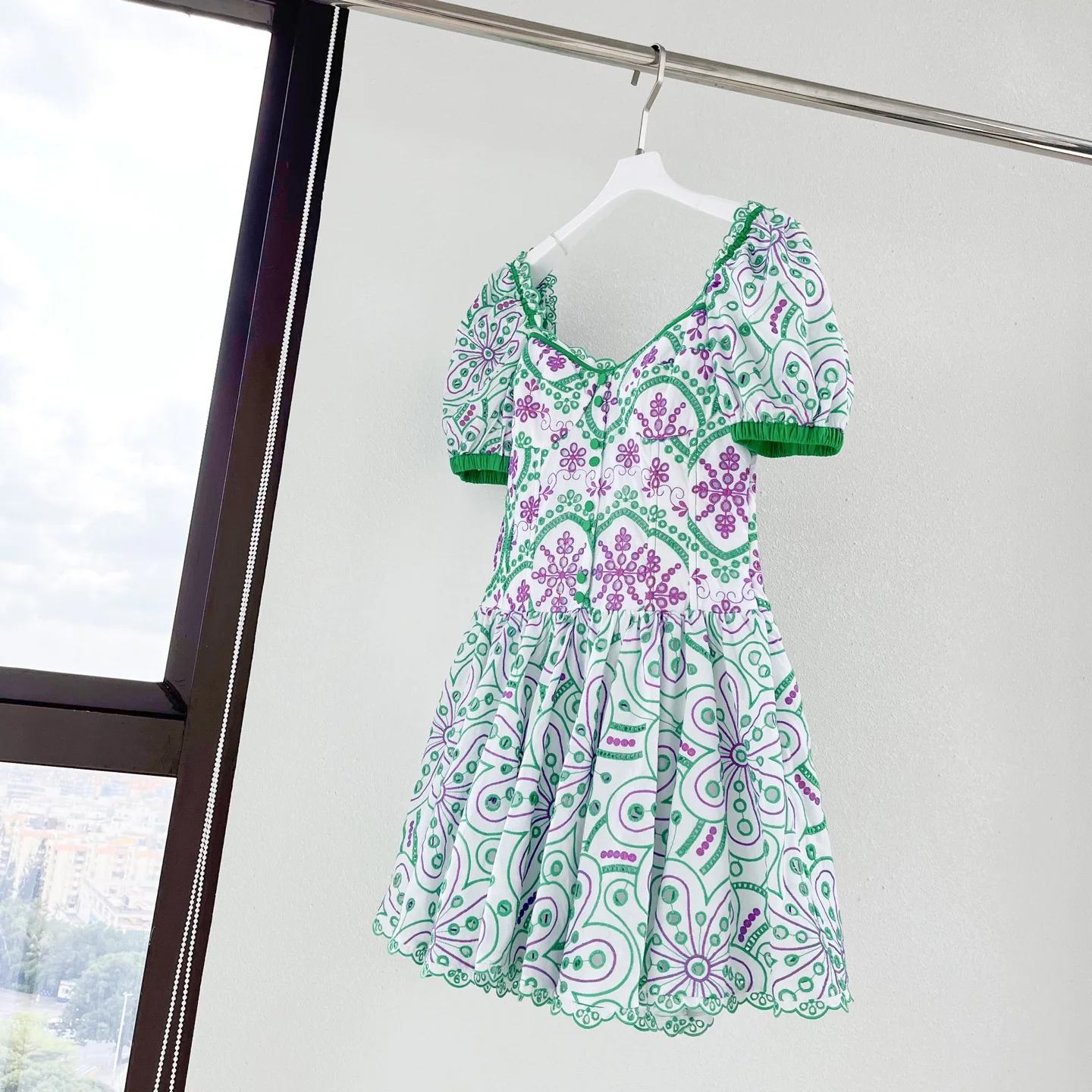 Bohemian Printed Ruffle One-Shoulder Women's Retro Folk Vintage Vacation Dress High Quality Designer
Bohemian Printed Ruffle One-Shoulder Women's Retro Folk Vintage Vacation Dress High Quality Designer