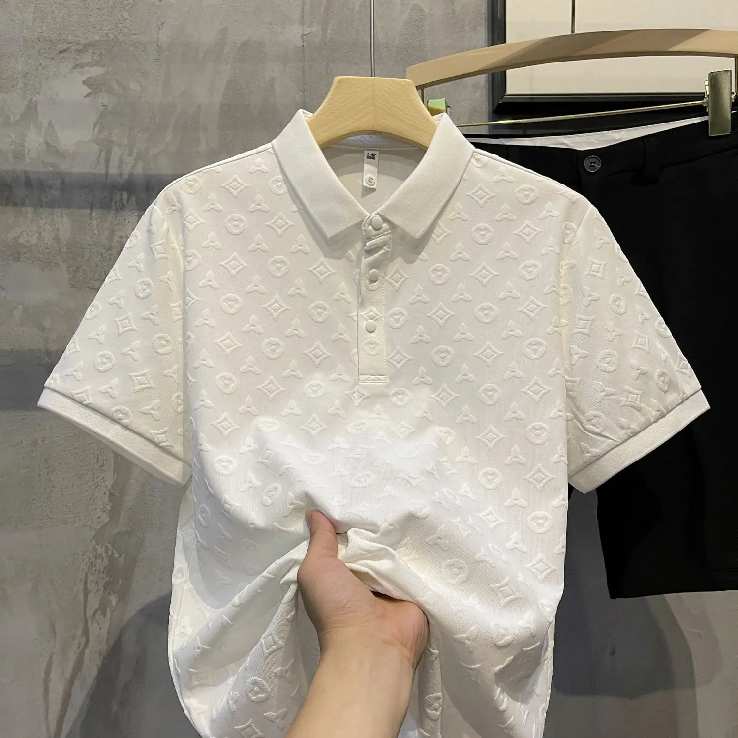 POLO shirt summer new comfortable and breathable youth slim-fit lapel short-sleeved T-shirt
POLO shirt summer new comfortable and breathable youth slim-fit lapel short-sleeved T-shirt