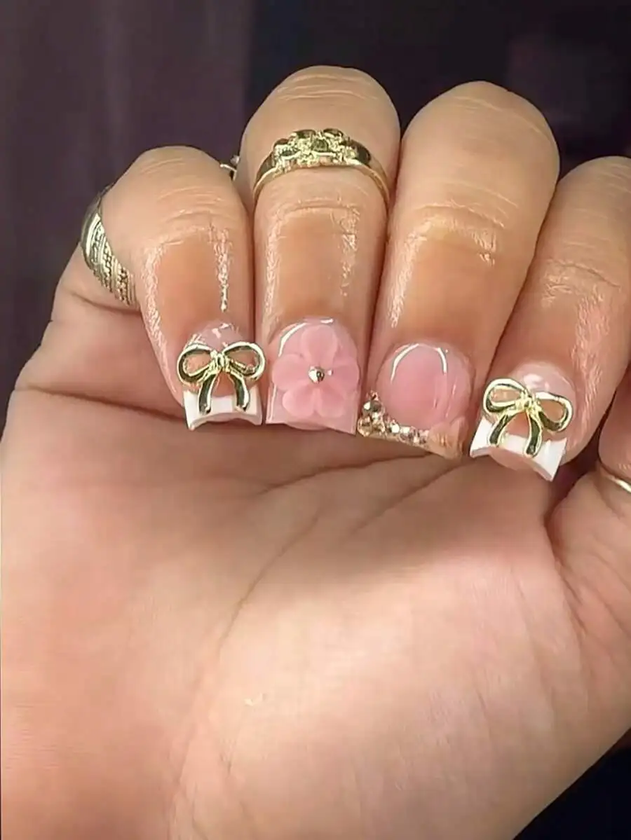 10pcs Press-On Nails With Bow And Floral Design, Pink White French Tip Square Nails For Women
10pcs Press-On Nails With Bow And Floral Design, Pink White French Tip Square Nails For Women