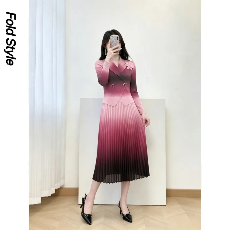 Miyake Gradual Change Color Suit Collar Dress Three-dimensional Flower Design Temperament Commuting Thin Pleated Skirt 2026 New
Miyake Gradual Change Color Suit Collar Dress Three-dimensional Flower Design Temperament Commuting Thin Pleated Skirt 2026 New