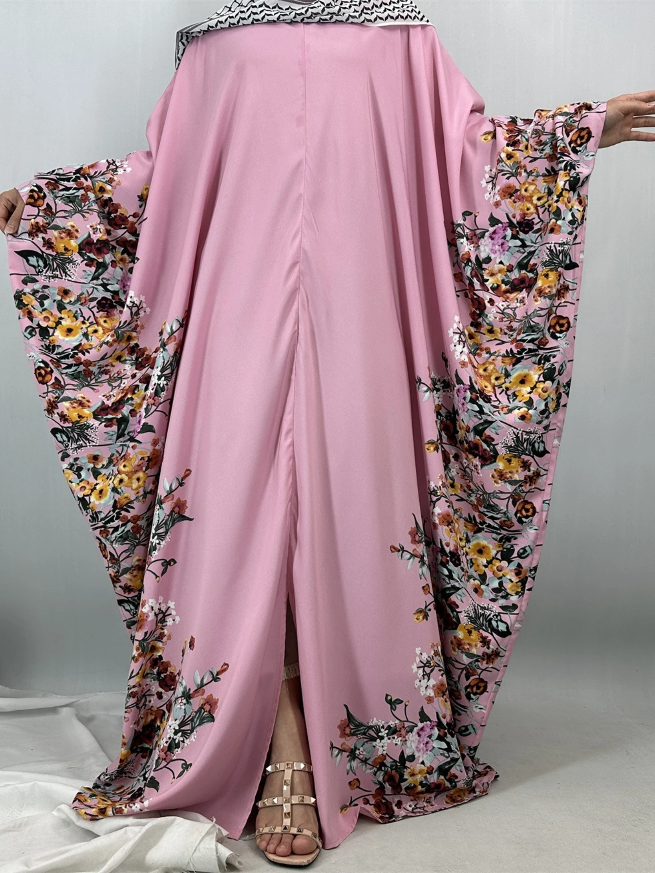 Ид вечернее платье женское мусульманское Абая с рукавом «летучая мышь» Джалабия Рамадан длинные платья с принтом Vestidos Largos Kaftan арабский длинный халат осень 
Ид вечернее платье женское мусульманское Абая с рукавом «летучая мышь» Джалабия Рамадан длинные платья с принтом Vestidos Largos Kaftan арабский длинный халат осень