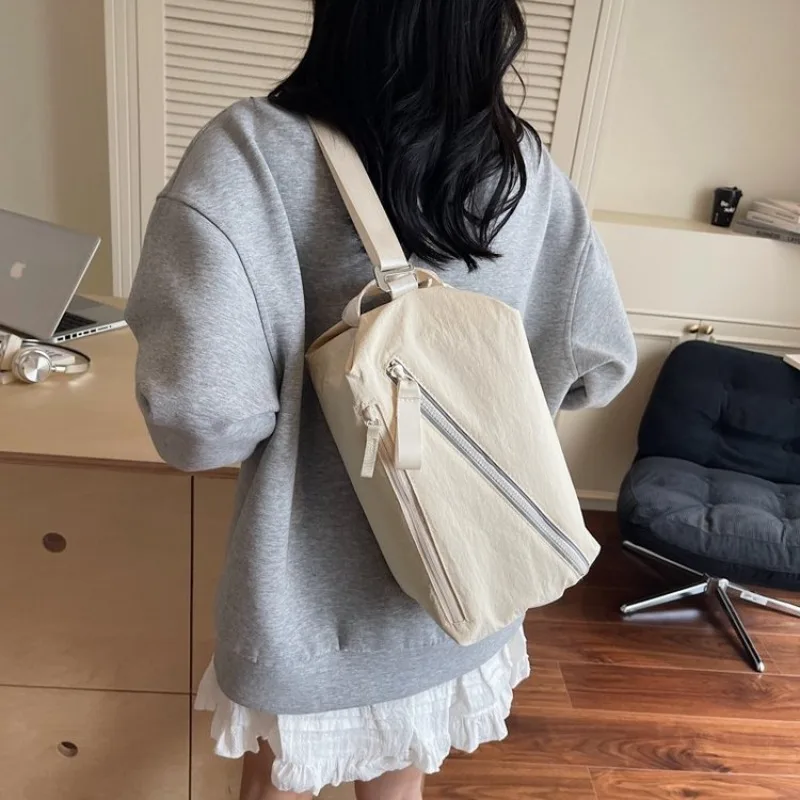 Diaper Bag Elegant Leather Classic Messenger Unique Casual Simple Crossbody Ladies Fashionable Solid Color Commuter Satchel
Diaper Bag Elegant Leather Classic Messenger Unique Casual Simple Crossbody Ladies Fashionable Solid Color Commuter Satchel