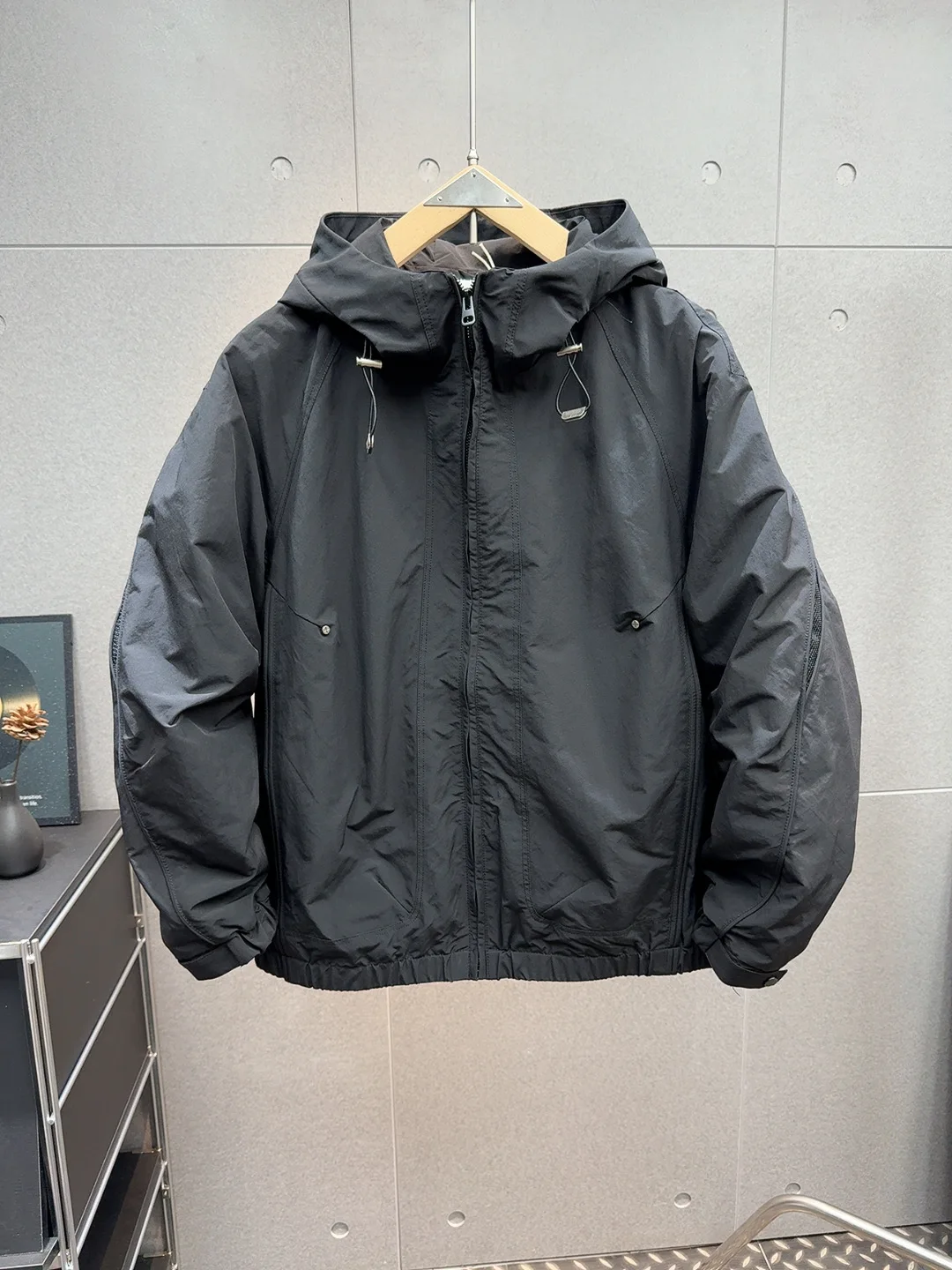 Spring Men's Hooded Jaet Outdoor Casual Windproof 2026 New Sle Versatile Workwear Polyester Fiber Long Sve Zipper Closure
Spring Men's Hooded Jaet Outdoor Casual Windproof 2026 New Sle Versatile Workwear Polyester Fiber Long Sve Zipper Closure
