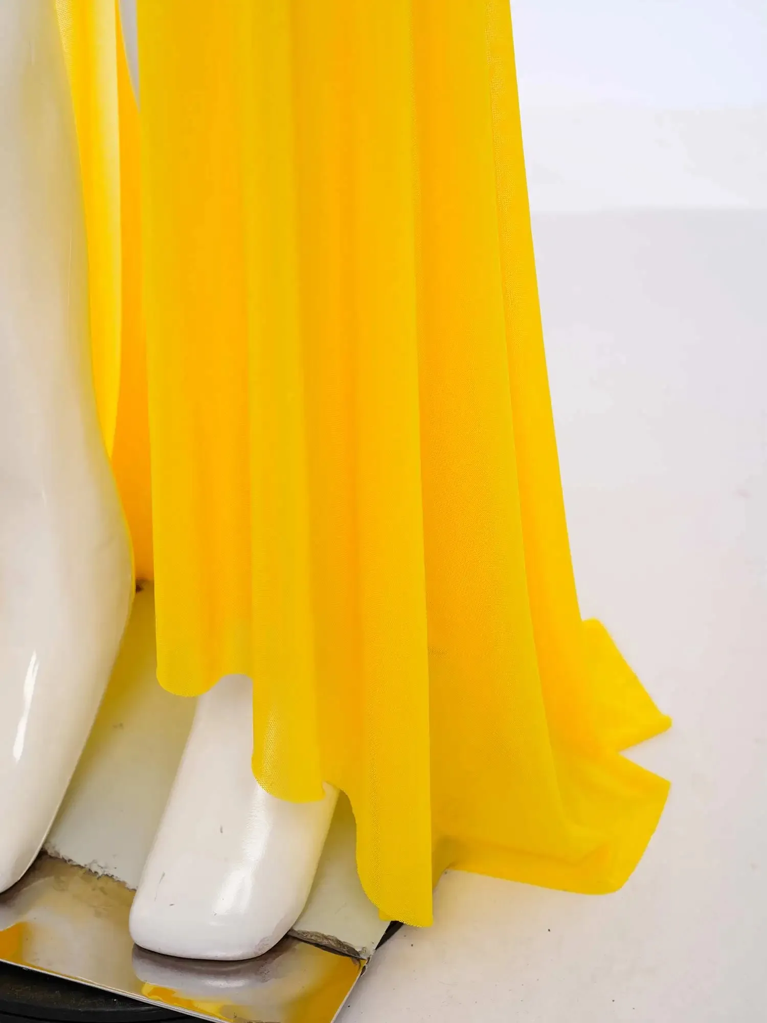 Kids Girls Tassels Latin Dance Skirts Sequins Elastic Waist Integrated Safety Shorts Fringe Dance Bottoms Samba Tango Dancewear
Kids Girls Tassels Latin Dance Skirts Sequins Elastic Waist Integrated Safety Shorts Fringe Dance Bottoms Samba Tango Dancewear