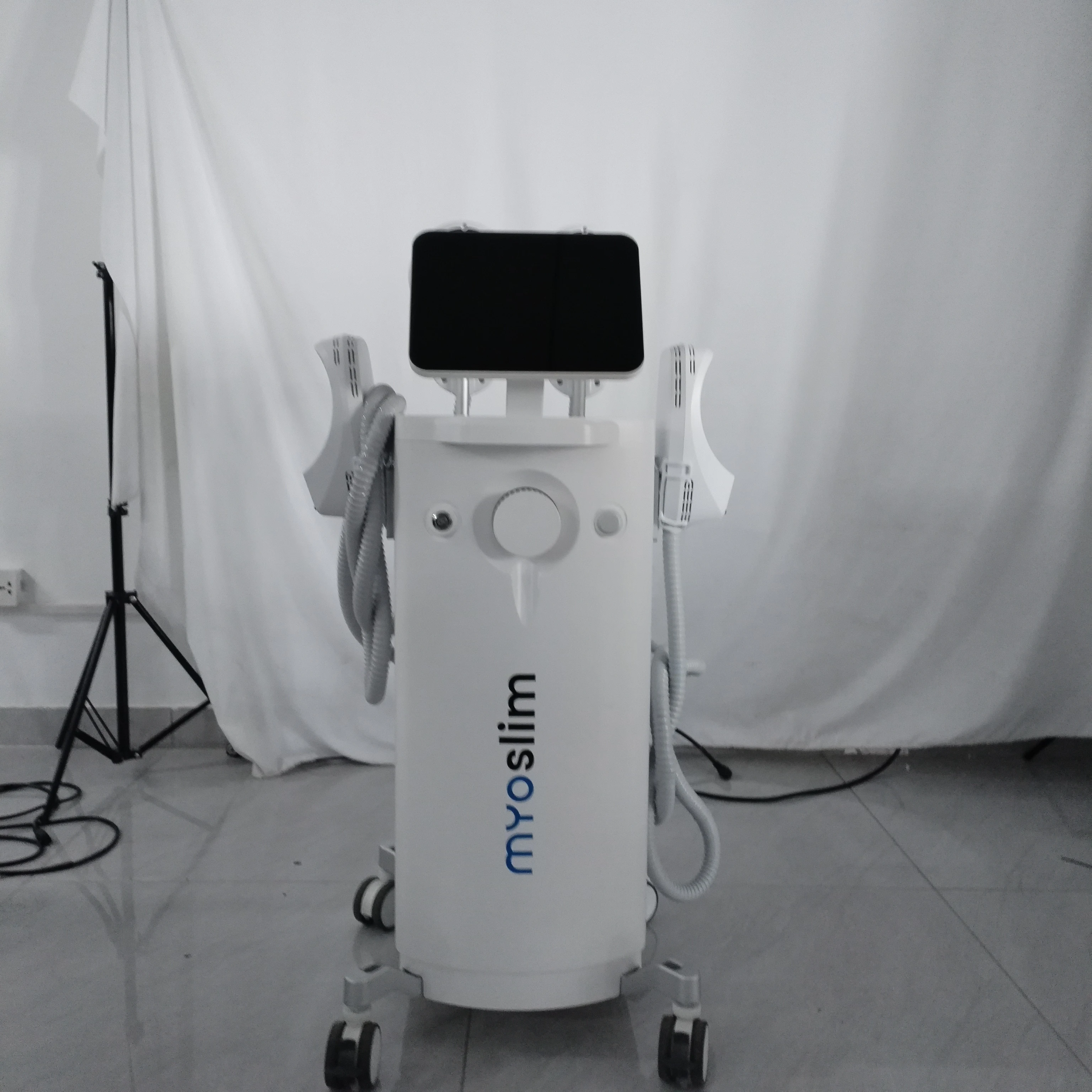 EMS Body Sculpt 15Tesla 6500w Body Slimming EMS Fat Burning Muscle Sculpting Electromagnetic Stimulate Sculpt Therapy Machine
EMS Body Sculpt 15Tesla 6500w Body Slimming EMS Fat Burning Muscle Sculpting Electromagnetic Stimulate Sculpt Therapy Machine