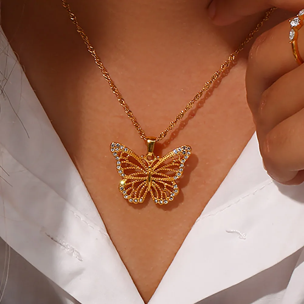 E.B.belle ювелирные изделия из нержавеющей стали 18K позолоченный 3A Цирконий камень Роскошная бабочка подвеска ожерелье
E.B.belle ювелирные изделия из нержавеющей стали 18K позолоченный 3A Цирконий камень Роскошная бабочка подвеска ожерелье