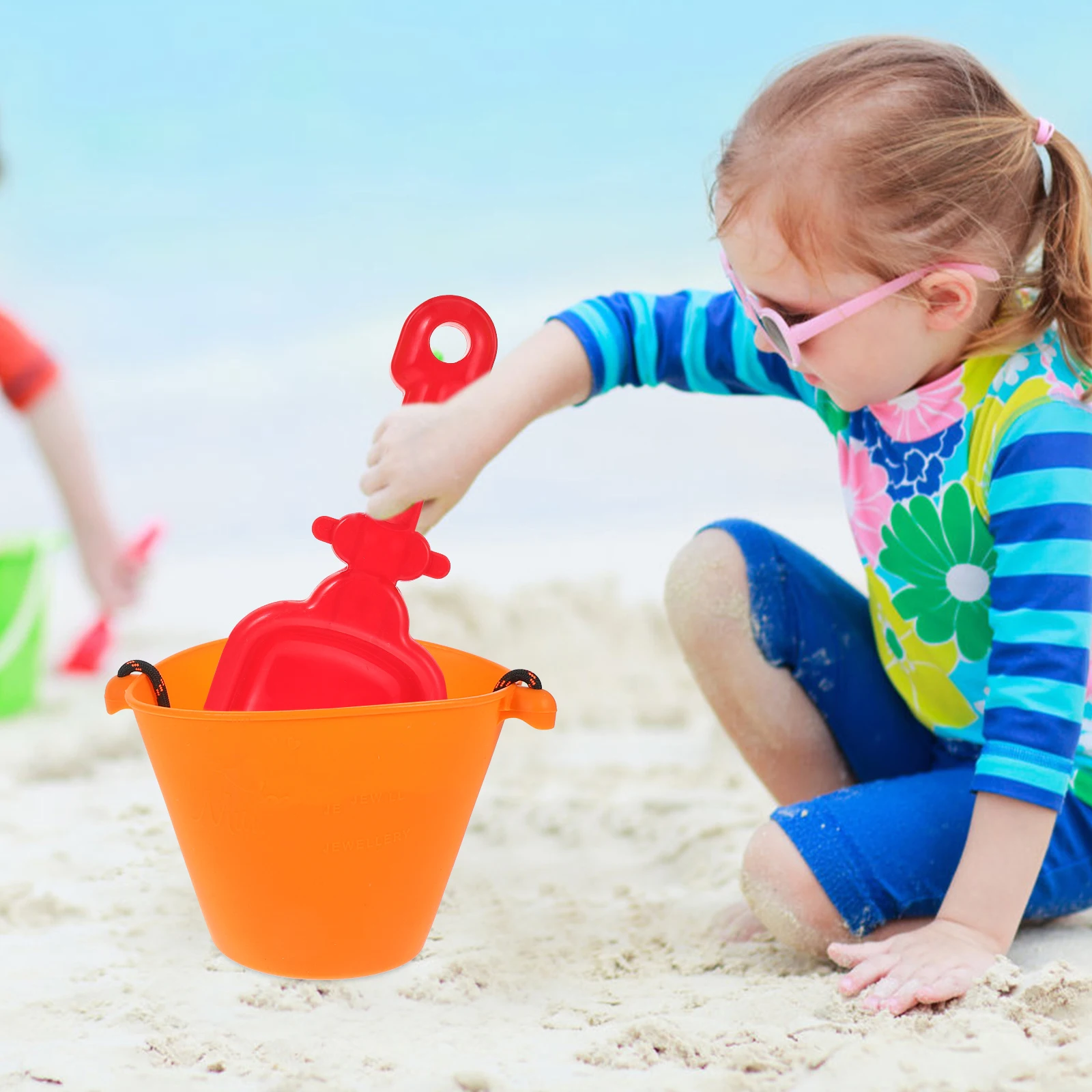 2Pcs Silicone Collapsible Bucket Kids Beach Toys Small Water Mini Folding Sand Seaside Child Premium Material
2Pcs Silicone Collapsible Bucket Kids Beach Toys Small Water Mini Folding Sand Seaside Child Premium Material