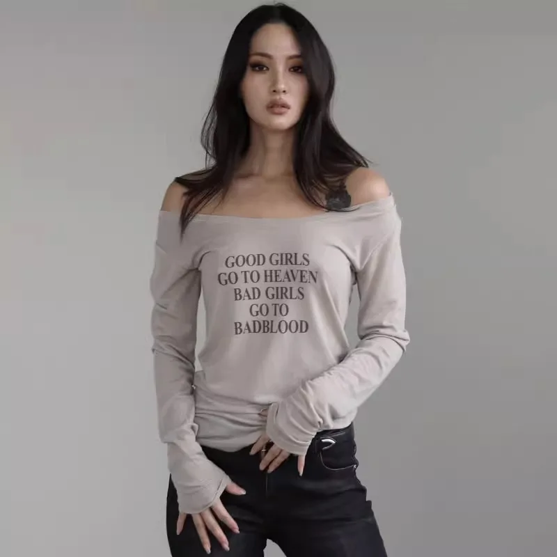 Толстовка Badblood 2025 года, нишевая футболка с длинными рукавами American Spice Girls, женский свободный топ на одно плечо с принтом
Толстовка Badblood 2025 года, нишевая футболка с длинными рукавами American Spice Girls, женский свободный топ на одно плечо с принтом