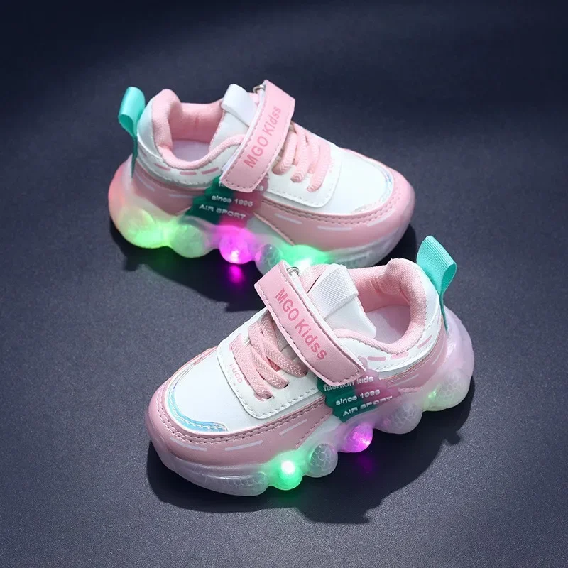 2025 Spring Autumn New Children Shoe Versatile Sport Shoes Versatile LED Light Emitting Kids Shoes Soft Soled Simple Casual Shoe
2025 Spring Autumn New Children Shoe Versatile Sport Shoes Versatile LED Light Emitting Kids Shoes Soft Soled Simple Casual Shoe
