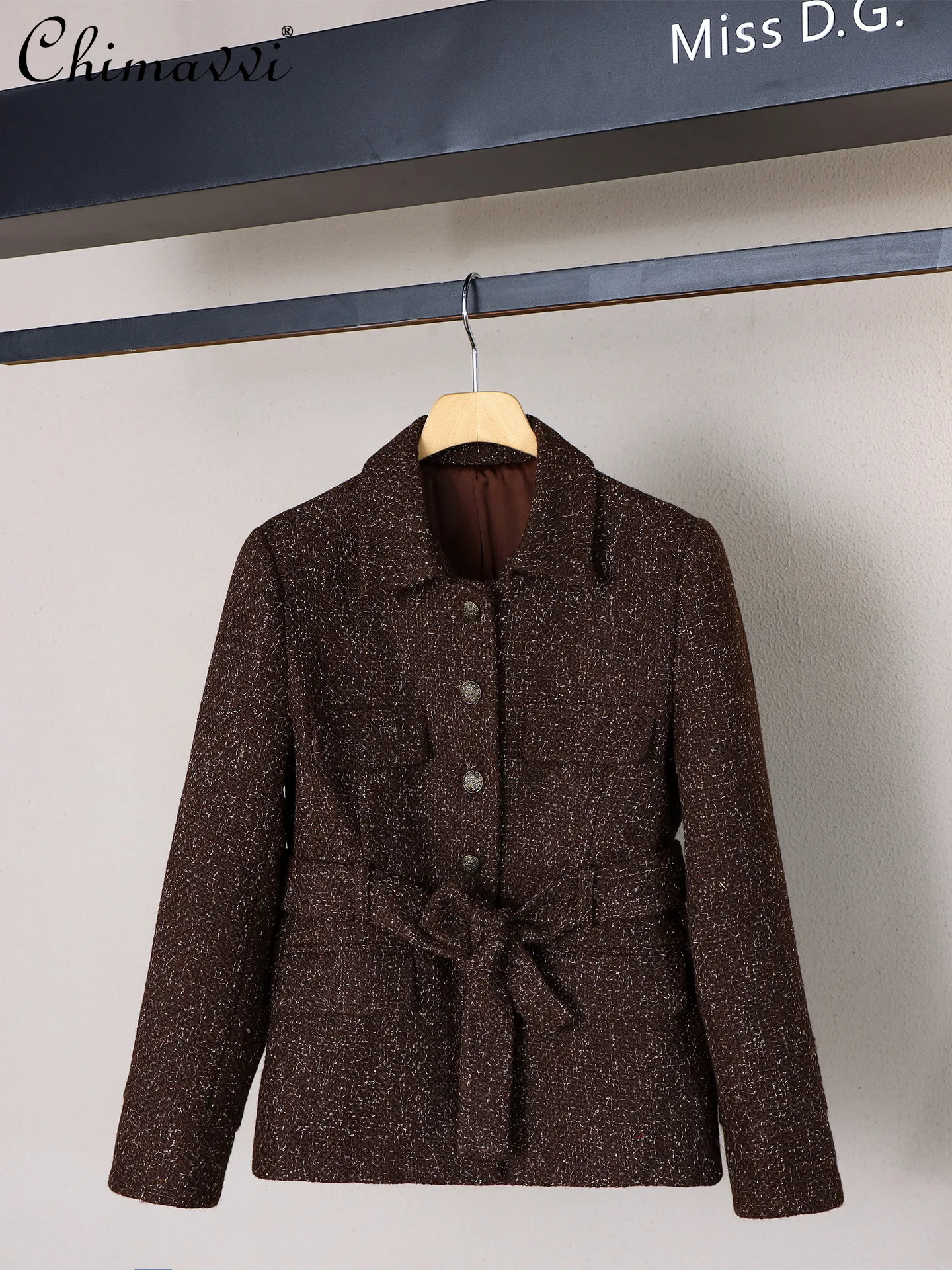 Шерстяное пальто во французском стиле ретро для женщин, осень-зима 2022, новая мода, элегантная утягивающая куртка с длинными рукавами, женский топ
Шерстяное пальто во французском стиле ретро для женщин, осень-зима 2022, новая мода, элегантная утягивающая куртка с длинными рукавами, женский топ