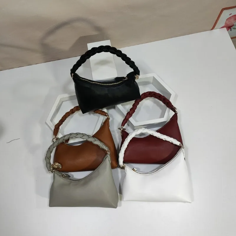 Women Braided Underarm Shoulder Bag Fashion Elegant Clutch Satchel Versatile Purse for Daily Work Travel Party
Women Braided Underarm Shoulder Bag Fashion Elegant Clutch Satchel Versatile Purse for Daily Work Travel Party