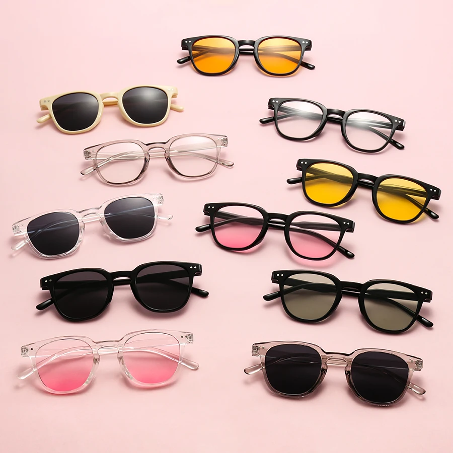 11 шт., модные маленькие круглые унисекс женские пудровые румяна с градиентными розовыми линзами, солнцезащитные очки для женщин и мужчин, солнцезащитные очки с металлическими украшениями
11 шт., модные маленькие круглые унисекс женские пудровые румяна с градиентными розовыми линзами, солнцезащитные очки для женщин и мужчин, солнцезащитные очки с металлическими украшениями