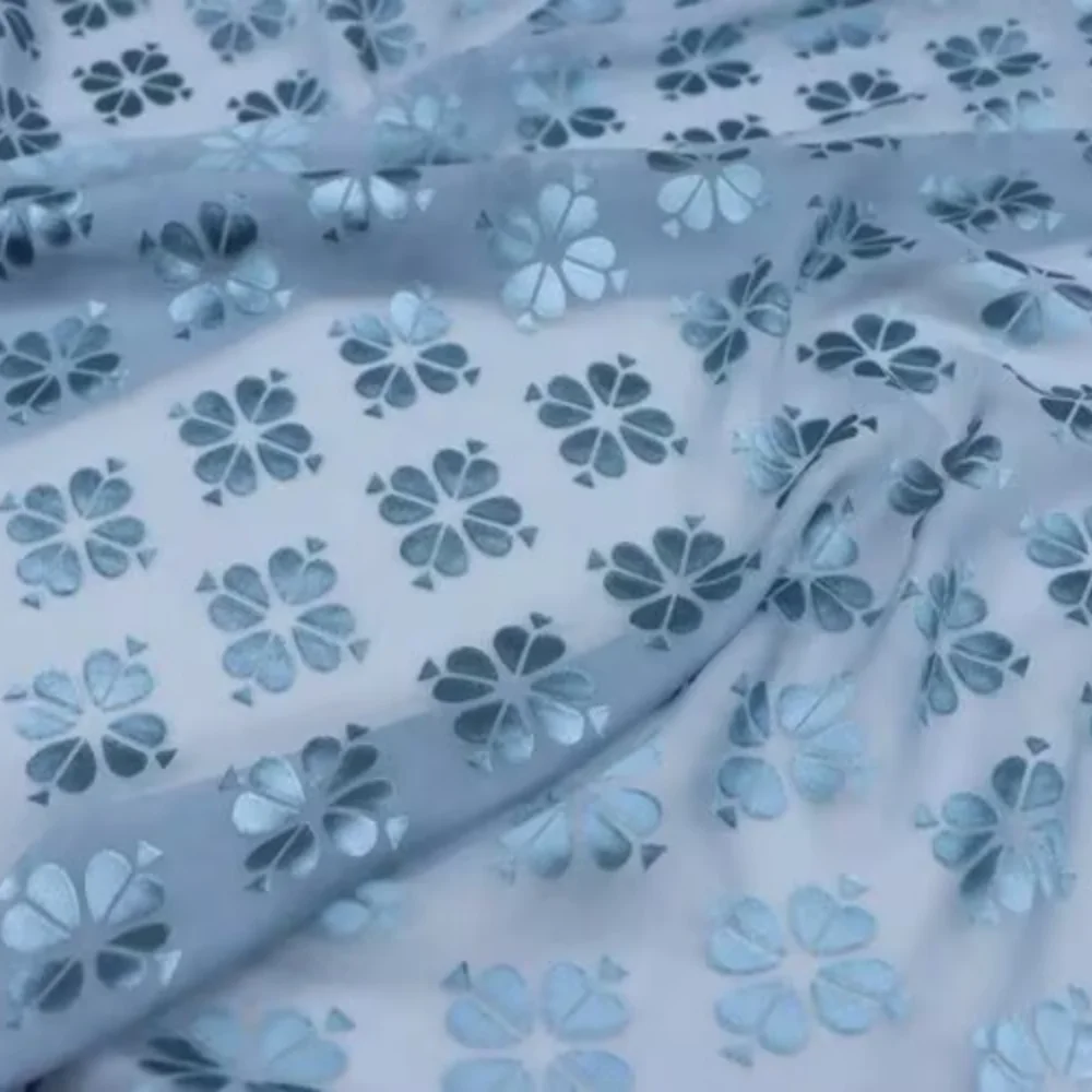 Attractive Modern Fashion Style Comfortable Feeling Top Material Great Design Silk Burn Out Fabric for Women Dress Saree Gift
Attractive Modern Fashion Style Comfortable Feeling Top Material Great Design Silk Burn Out Fabric for Women Dress Saree Gift