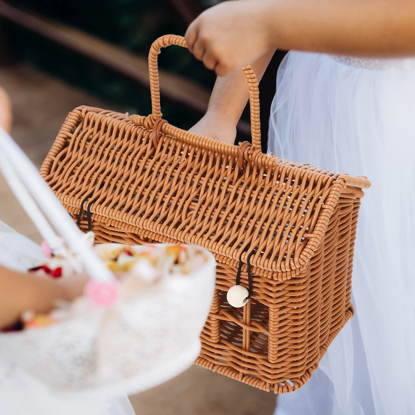 Woven Gift Basket Plastic Egg Gathering Garden Dessert Holders Bread Food Storage Fruit Baskets Handheld Rattan Wicker Easter
Woven Gift Basket Plastic Egg Gathering Garden Dessert Holders Bread Food Storage Fruit Baskets Handheld Rattan Wicker Easter