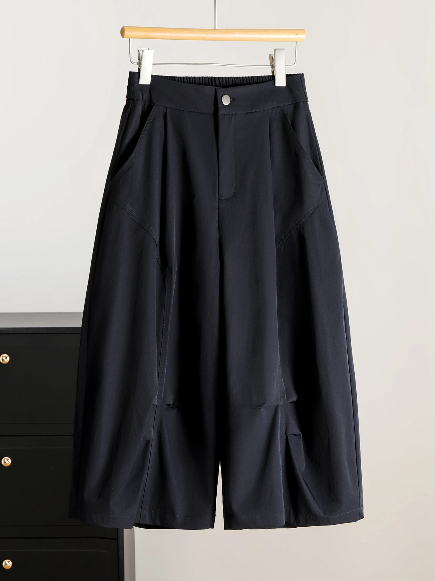 High Waist Loose Wide Leg Flower Bud Pants Women's Summer Thin New Fashion Knife Casual Trousers Dreamy Casual Style
High Waist Loose Wide Leg Flower Bud Pants Women's Summer Thin New Fashion Knife Casual Trousers Dreamy Casual Style