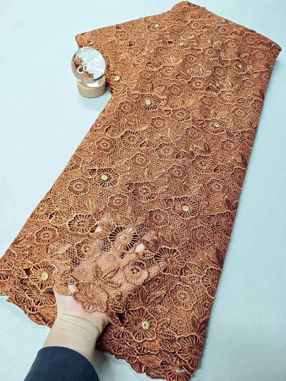 African Nigerian High Quality Embroidery Lace Fabric 2025 Water Soluble Tulle Wedding Party Dress Guipure Sequins 5Yards XL125
African Nigerian High Quality Embroidery Lace Fabric 2025 Water Soluble Tulle Wedding Party Dress Guipure Sequins 5Yards XL125