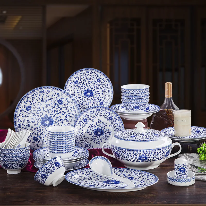 Bowls and plates, combination of entanglement the blue white porcelain, high-grade bone China tableware
Bowls and plates, combination of entanglement the blue white porcelain, high-grade bone China tableware