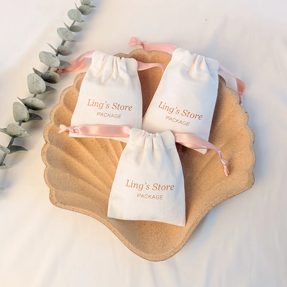 50/100Pcs Personalized Logo Cotton Jewelry Bag Canvas Muslin Drawstring Ribbon Pouch Gift Pocket Wedding Favors For Guests Party
50/100Pcs Personalized Logo Cotton Jewelry Bag Canvas Muslin Drawstring Ribbon Pouch Gift Pocket Wedding Favors For Guests Party