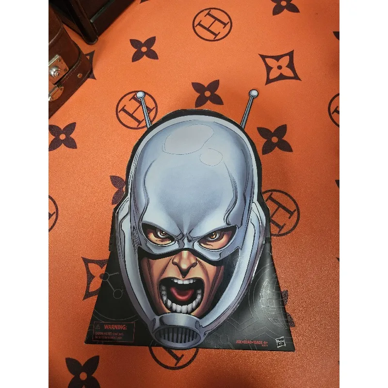 Набор из трех фигурок Hasbro Marvel Ant-Man, лимитированная серия
Набор из трех фигурок Hasbro Marvel Ant-Man, лимитированная серия