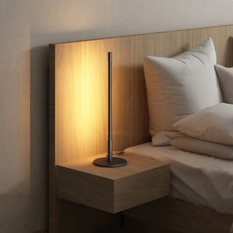 Minimalist Table lamp Bedroom Bedside Desk lamp Modern LED lights Simple Hotel lamps Homestay Night Light home lighting
Minimalist Table lamp Bedroom Bedside Desk lamp Modern LED lights Simple Hotel lamps Homestay Night Light home lighting