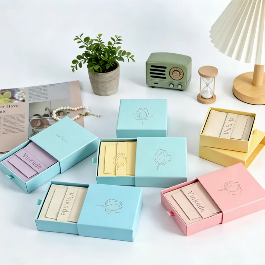 Custom Logo Sliding Drawer Gift Box 8x8x1.7cm Cardboard Jewelry Ring Earrings Packaging Boxes With Sponge Microfiber Pouch Bag
Custom Logo Sliding Drawer Gift Box 8x8x1.7cm Cardboard Jewelry Ring Earrings Packaging Boxes With Sponge Microfiber Pouch Bag
