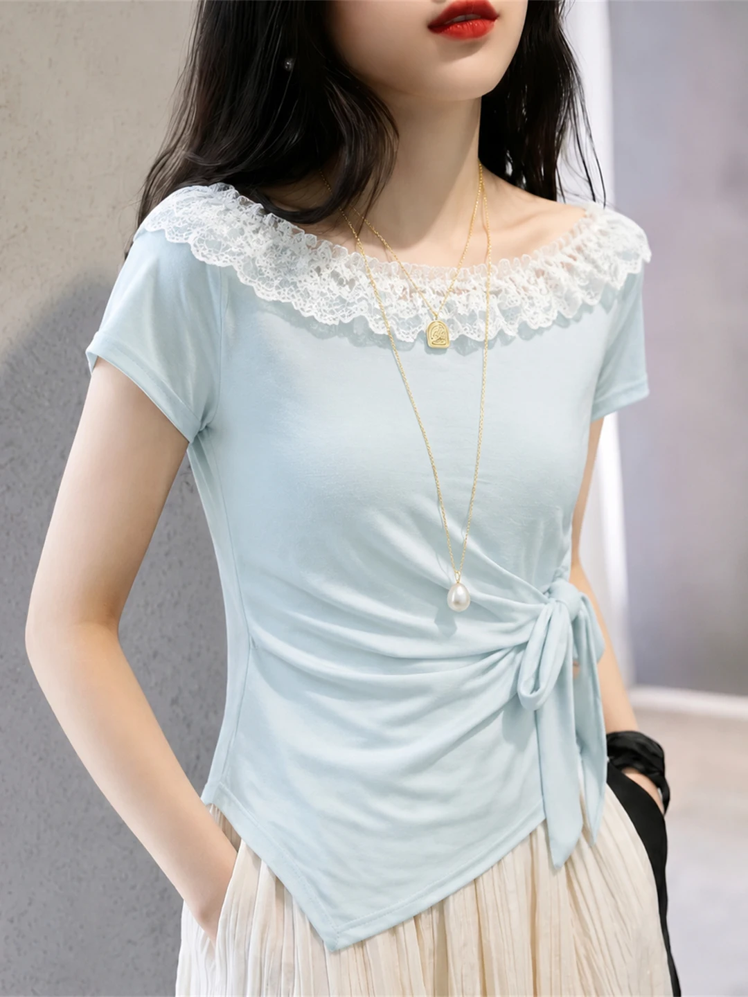 Korean Style Elegant Lace Splice Short Sleeve Overhead T-Shirt Small Shirt Summer High Fashion Sense Elegant Top Women's Clot...
Korean Style Elegant Lace Splice Short Sleeve Overhead T-Shirt Small Shirt Summer High Fashion Sense Elegant Top Women's Clot...