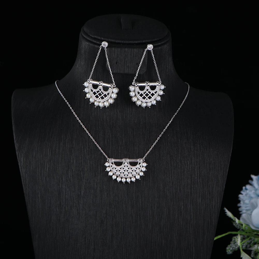 New Trendy 2PCS Pearl Necklace Earring Jewelry Set For Women Wedding Party Full Zircon Dubai Bridal Jewelry Set Gift S442
New Trendy 2PCS Pearl Necklace Earring Jewelry Set For Women Wedding Party Full Zircon Dubai Bridal Jewelry Set Gift S442