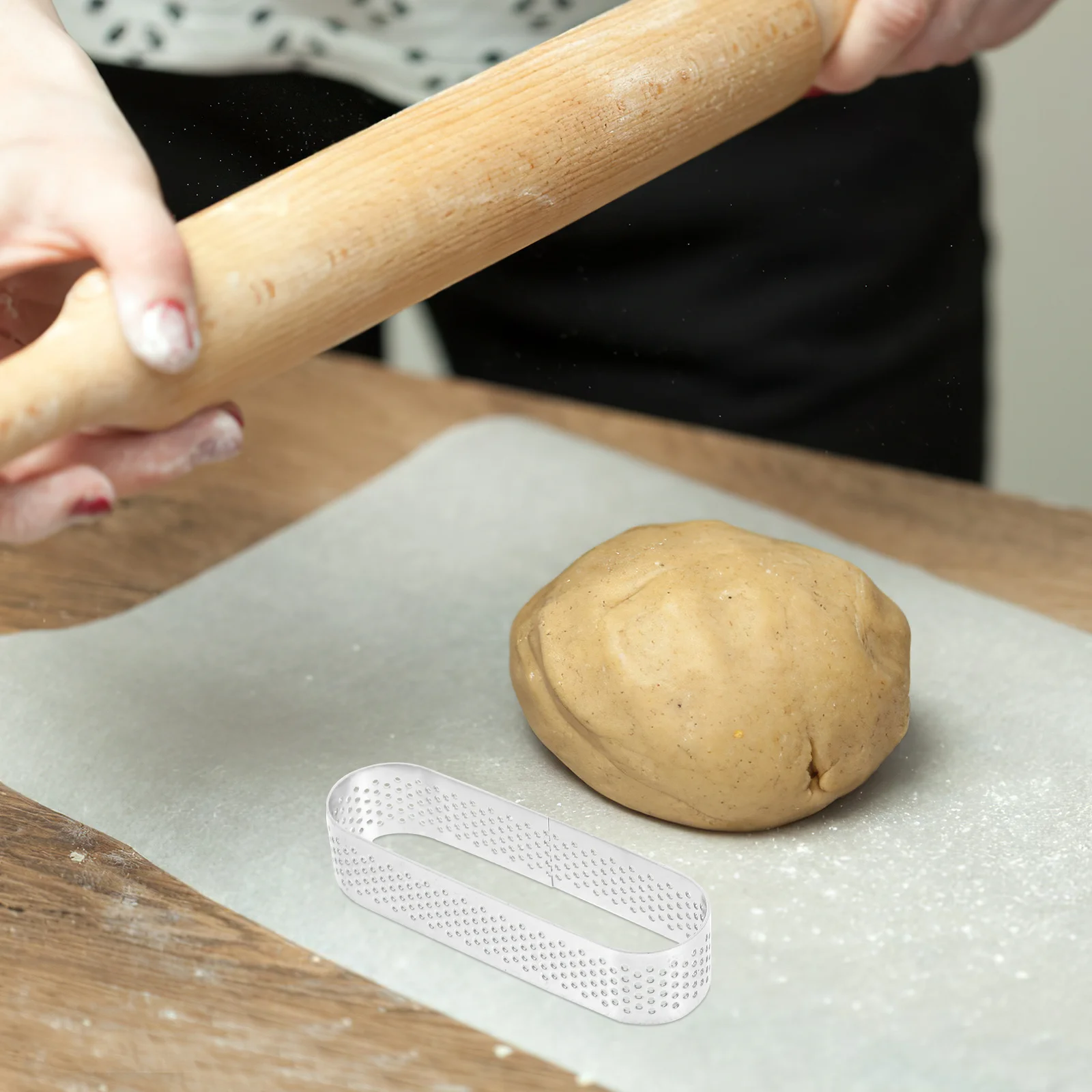 6Pcs Metal Mousse Ring with Hole Oval Tart Ring for Baking Cake Stainless Steel Non-Stick Easy Release DIY Dessert Mold Tool
6Pcs Metal Mousse Ring with Hole Oval Tart Ring for Baking Cake Stainless Steel Non-Stick Easy Release DIY Dessert Mold Tool