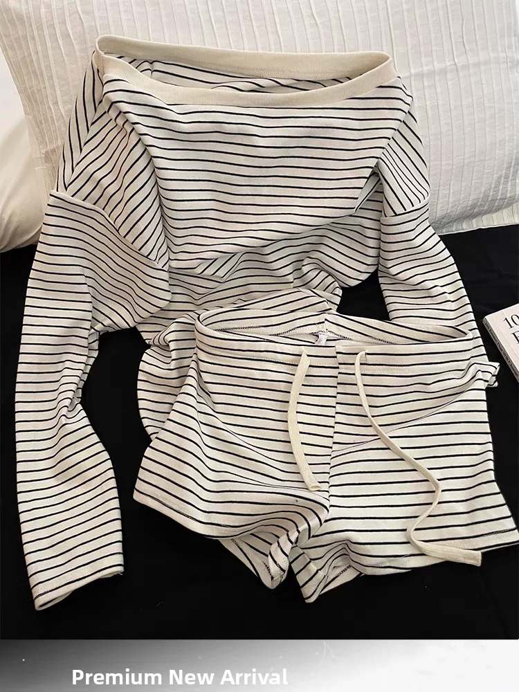 Korean Sle Striped Spwear oulder Bared Long Sve ort Pants Home Clothes Set for Women Spring Autumn Large Size
Korean Sle Striped Spwear oulder Bared Long Sve ort Pants Home Clothes Set for Women Spring Autumn Large Size