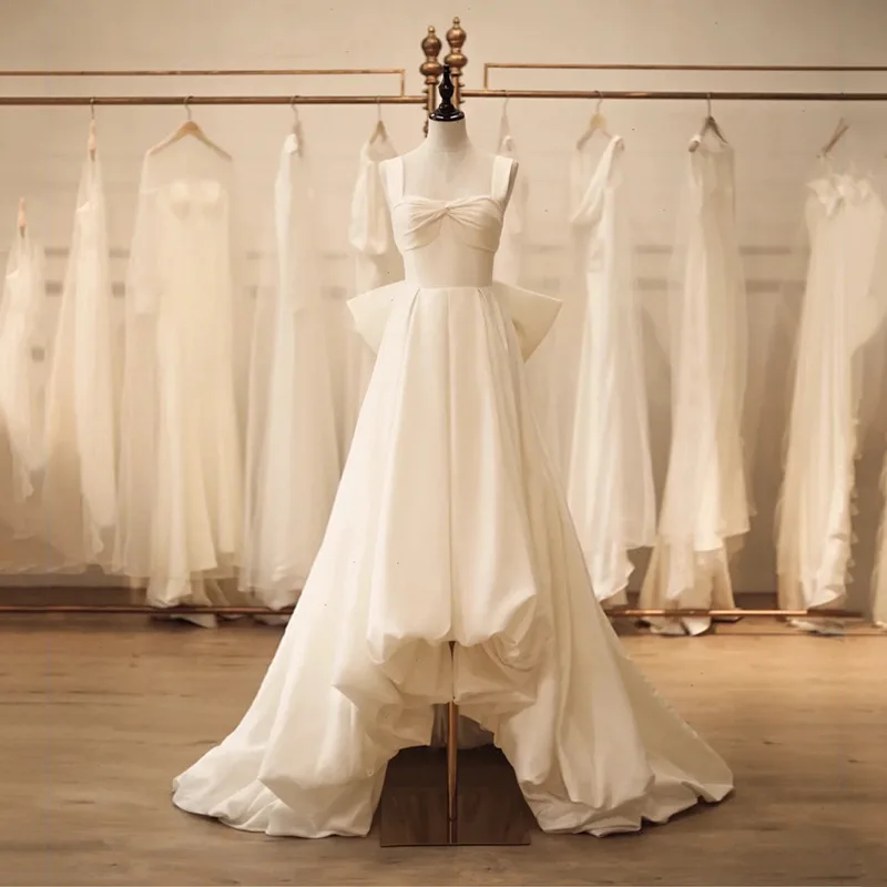 Satin Light Wedding Dress Bride Simple French Strap Satin Backless Fairy-like Outdoor Dress Forest Style Reception Hepburn Gown
Satin Light Wedding Dress Bride Simple French Strap Satin Backless Fairy-like Outdoor Dress Forest Style Reception Hepburn Gown