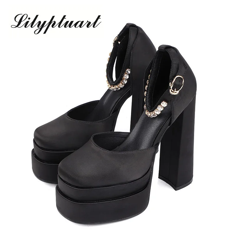 Summer Platform Wedges Brand New Luxury Block Heel Open Toe Mixed Color Buckle Women's Sandals Mixed Color Summer Fashion Shoes
Summer Platform Wedges Brand New Luxury Block Heel Open Toe Mixed Color Buckle Women's Sandals Mixed Color Summer Fashion Shoes