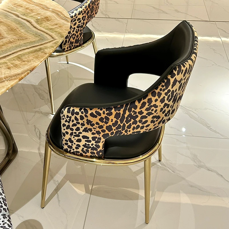 for High Quality Dining Room Sets Furniture Modern Luxury Black Leather Dining Chair
for High Quality Dining Room Sets Furniture Modern Luxury Black Leather Dining Chair