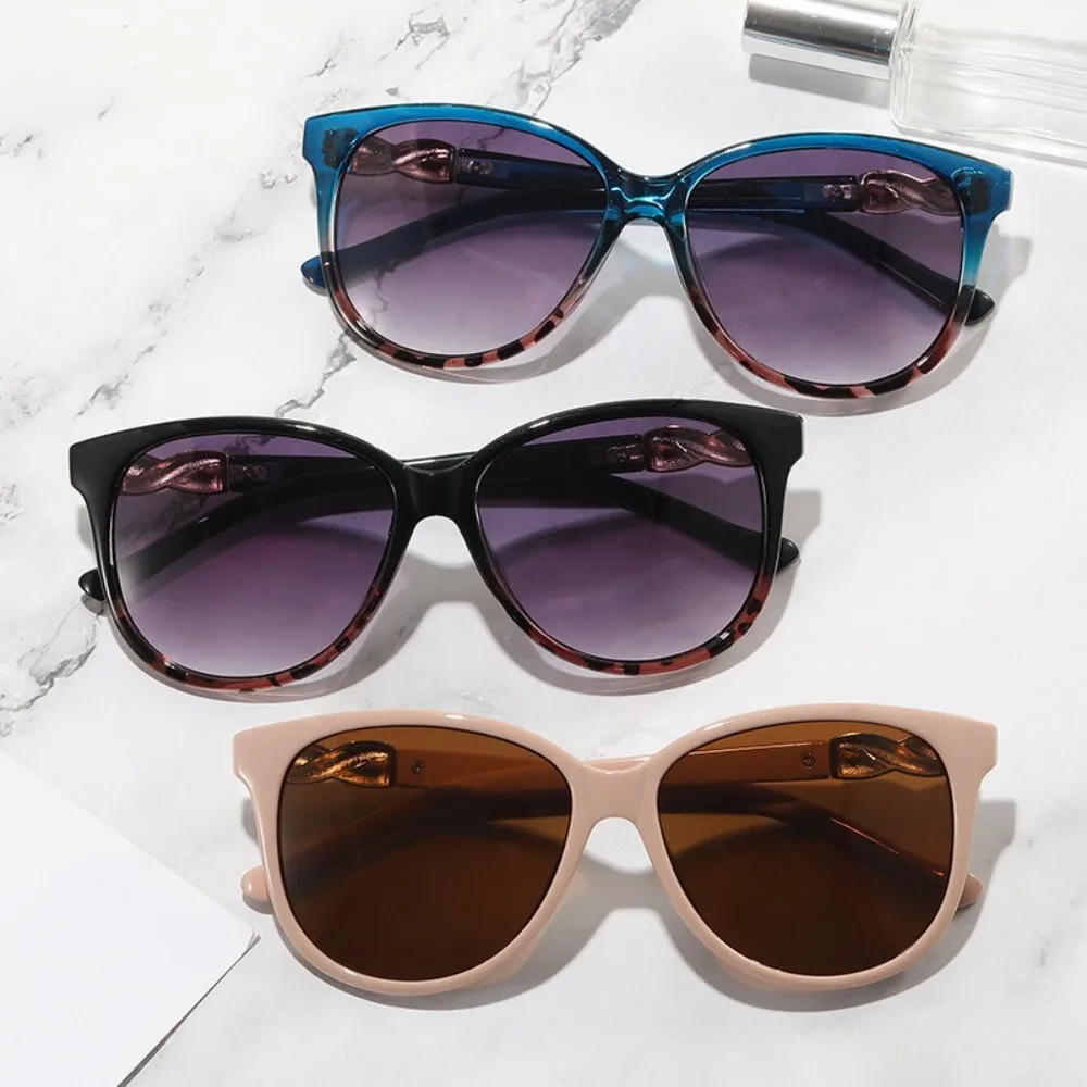 Fashion Round Women Sunglasses Oversized Korean Style Sun Glasses V400 Anti-UV Shades Eyeglasses Summer
Fashion Round Women Sunglasses Oversized Korean Style Sun Glasses V400 Anti-UV Shades Eyeglasses Summer